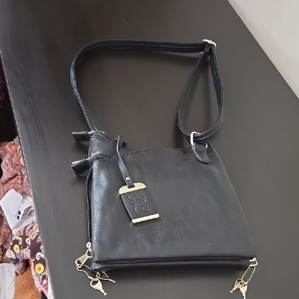Bulldog Cases & Vaults Cross Body Series Concealed Carry Purse Holster